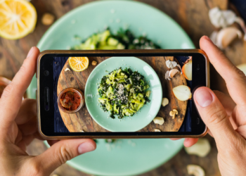 Designing Food Creatives for Your Restaurant’s Online Marketing Campaigns